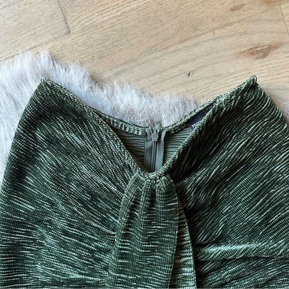 PrettyLittleThing Textured Velvet Fringed Skirt - Size 2 - Green - Worn once! - Picture 4 of 7
